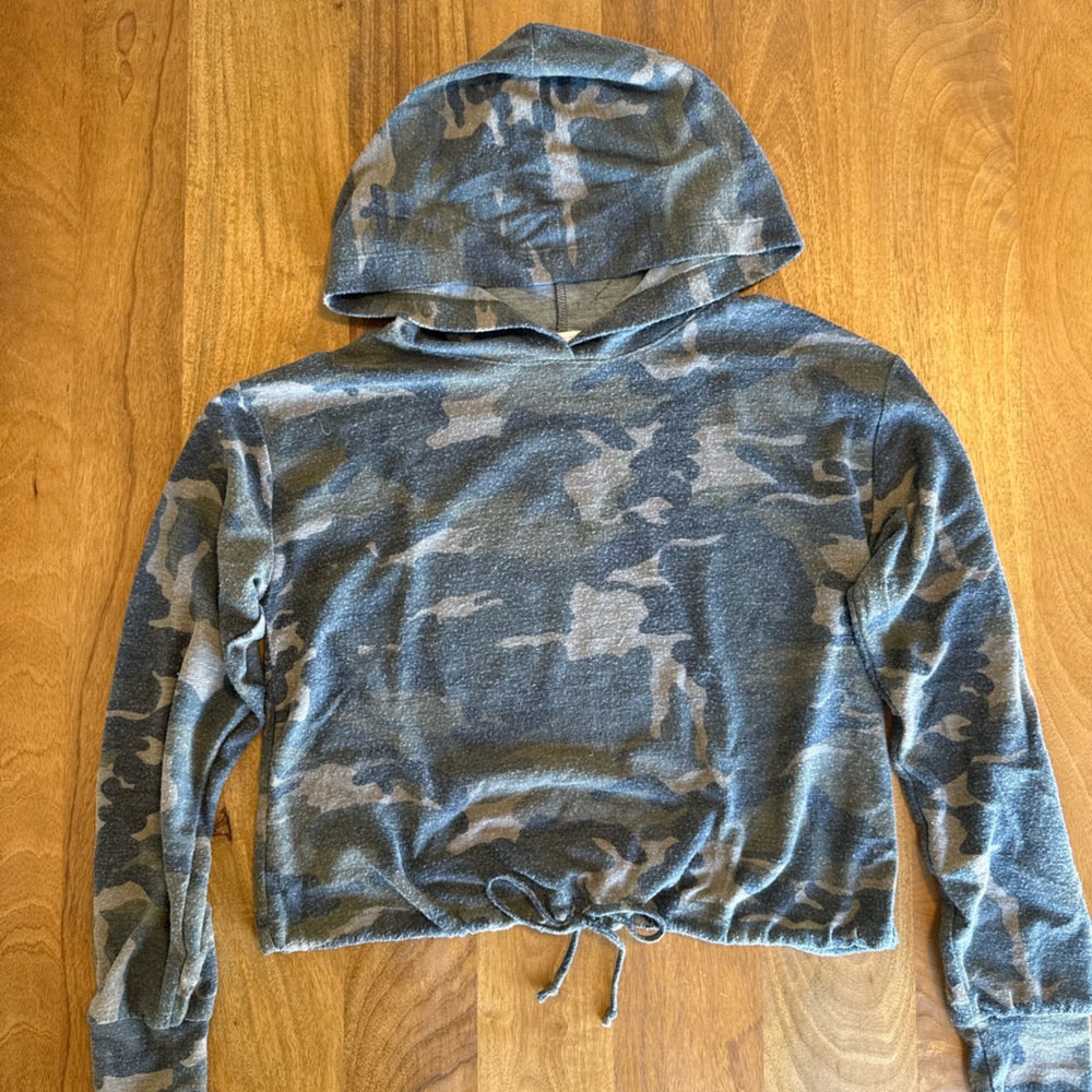 Socialite Cropped Camo Crewneck Hoodie Sweater